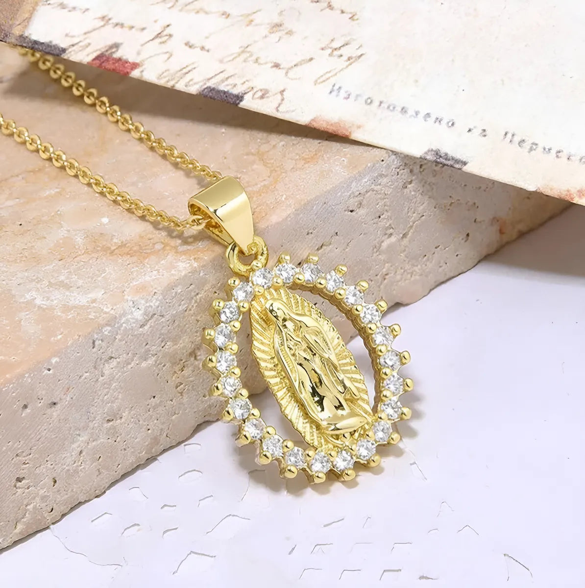 Collar Virgen Maria | Baño Oro 18k + Caja Regalo Gratis✨🙏